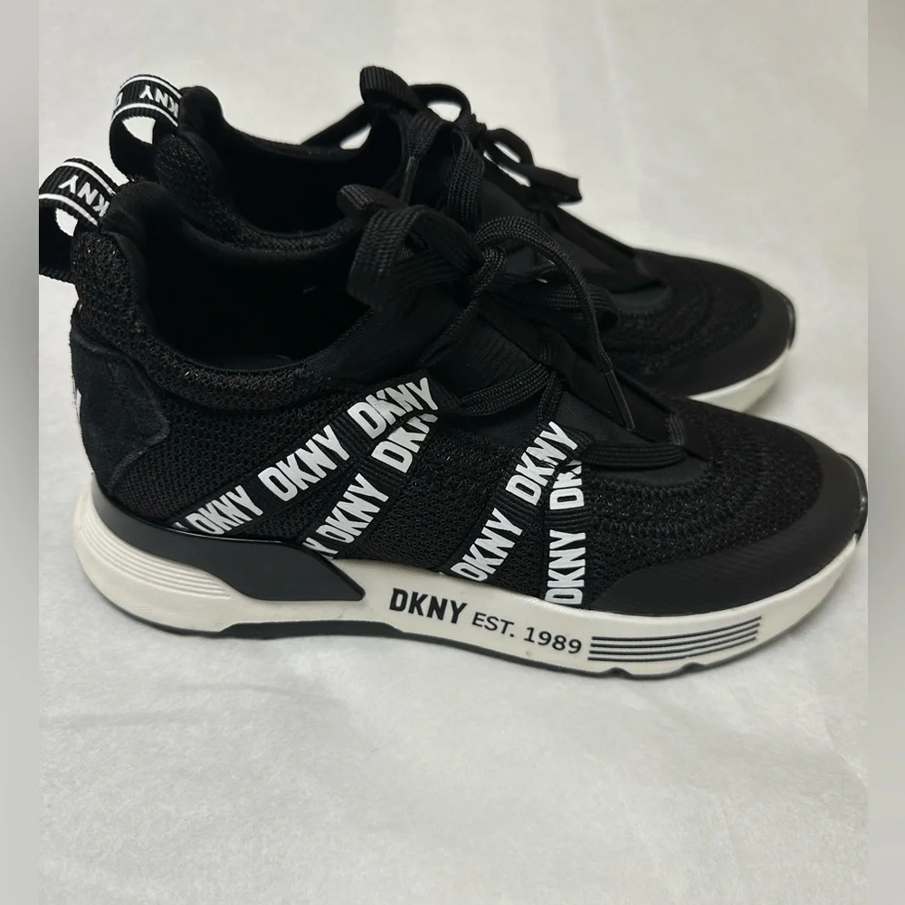 DKNY
Nash low-top lace-up sneakers🍁 - Picture 6 of 11